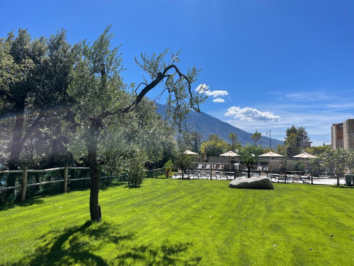 Sibenbras Natural Aparthotel Limone sul Garda Exterior foto