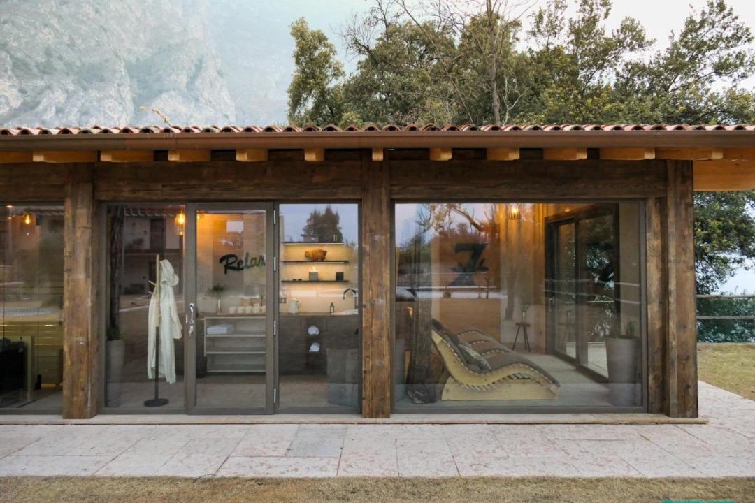 Sibenbras Natural Aparthotel Limone sul Garda Exterior foto
